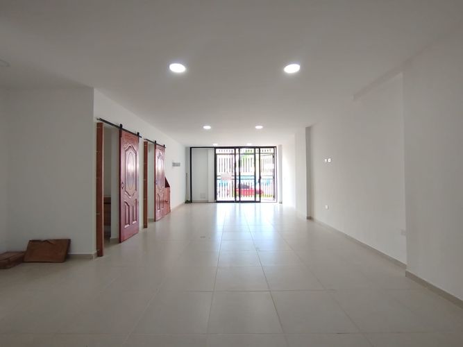 Local en arriendo en El Porvenir, Rionegro, 72 m² · foto 10 de 11