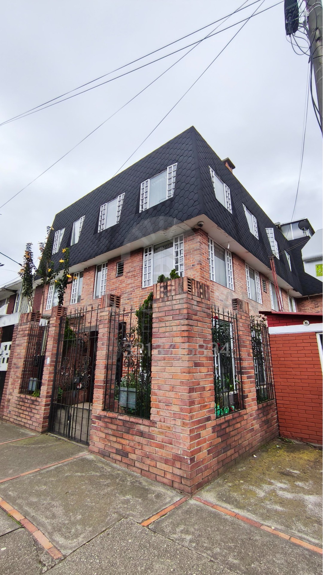 Casa en venta en La Esmeralda, Bogotá · foto 21 de 24