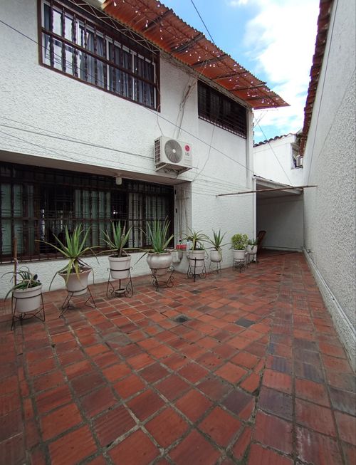 Casa de 5 alcobas en venta en Bolarqui, Bucaramanga, 360 m² · foto 12 de 12