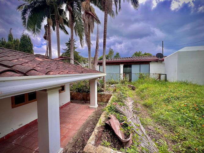 Casa de 5 alcobas en venta en Cabeceras De Llanogrande, Rionegro, 368 m² · foto 3 de 24