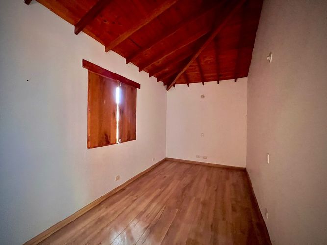 Casa de 5 alcobas en venta en Cabeceras De Llanogrande, Rionegro, 368 m² · foto 5 de 24