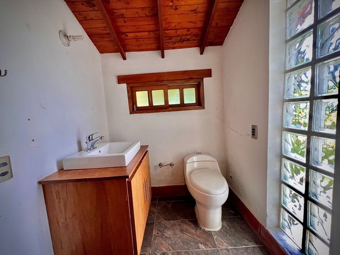Casa de 5 alcobas en venta en Cabeceras De Llanogrande, Rionegro, 368 m² · foto 13 de 24