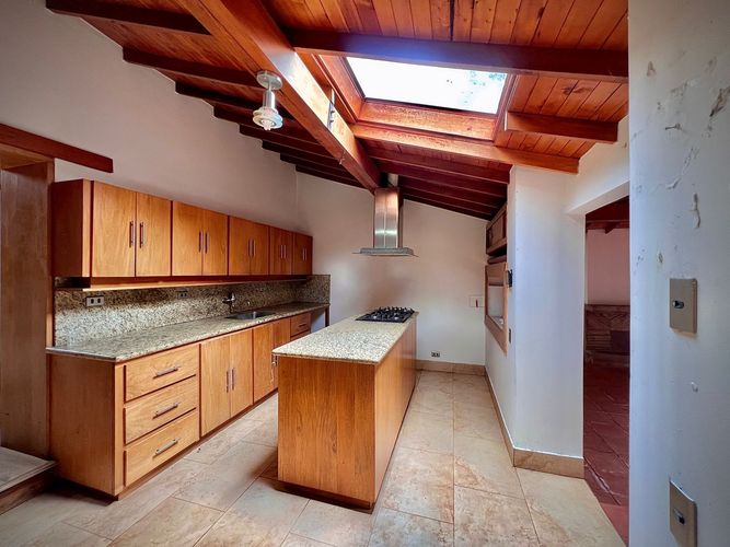 Casa de 5 alcobas en venta en Cabeceras De Llanogrande, Rionegro, 368 m² · foto 23 de 24