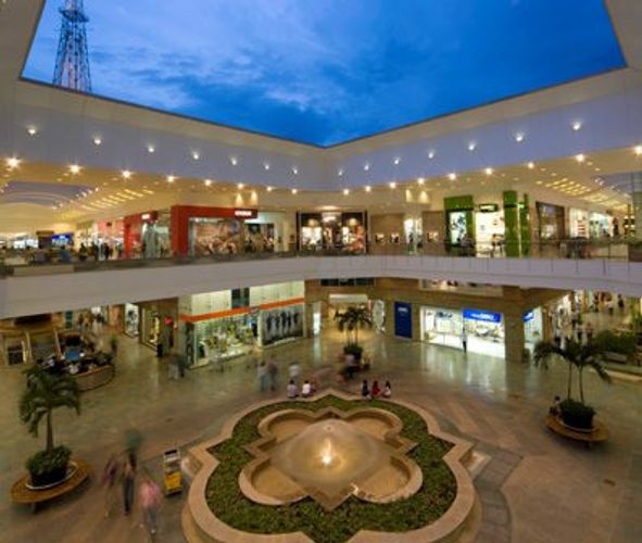 Local en venta en El Tesoro, Medellín, 264 m² · foto 5 de 9