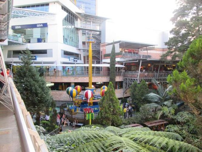 Local en venta en El Tesoro, Medellín, 264 m² · foto 6 de 9