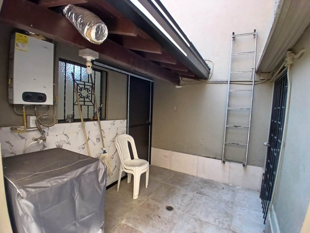 Casa en arriendo en Belen Malibu, Medellín · foto 14 de 24