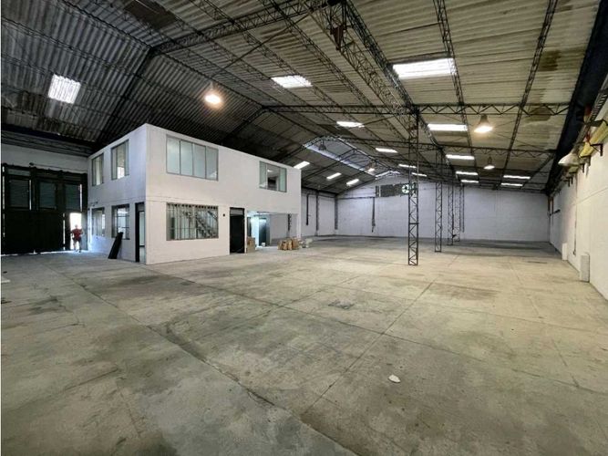 Bodega en arriendo en La Inmaculada, La Estrella, 850 m² · foto 5 de 16
