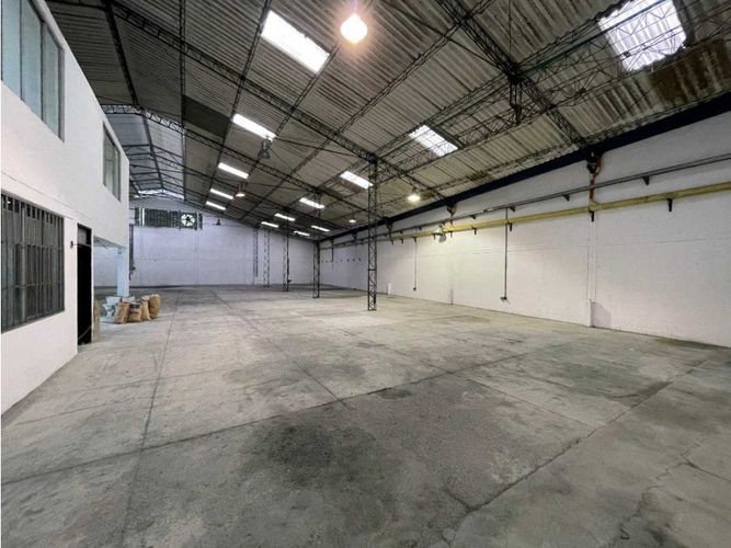 Bodega en arriendo en La Inmaculada, La Estrella, 850 m² · foto 10 de 16