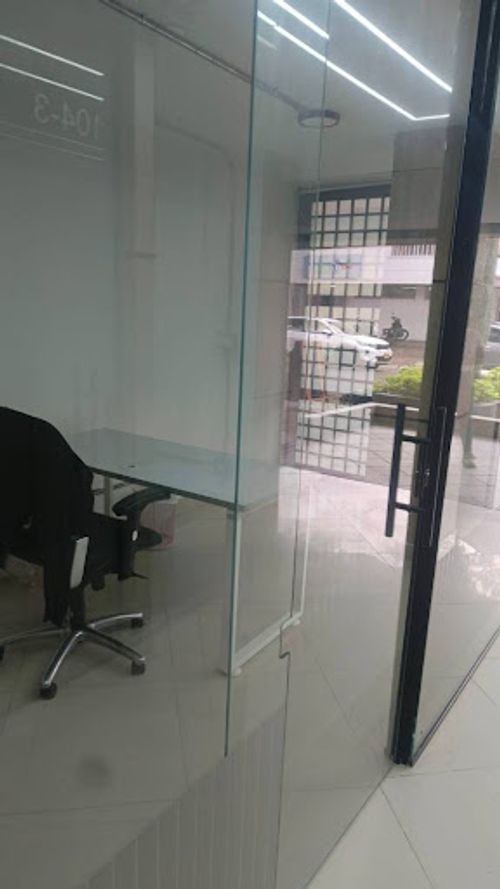 Local en arriendo en Suramericana, Medellín, 20 m² · foto 4 de 10