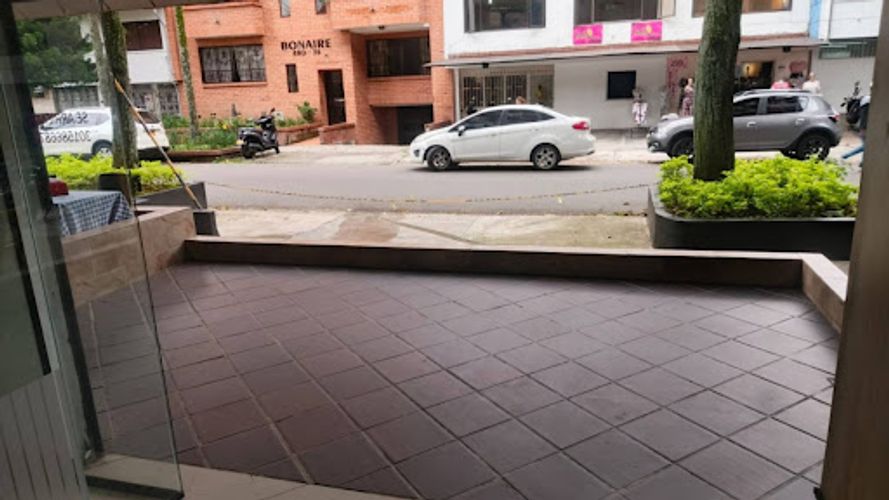 Local en arriendo en Suramericana, Medellín, 20 m² · foto 9 de 10