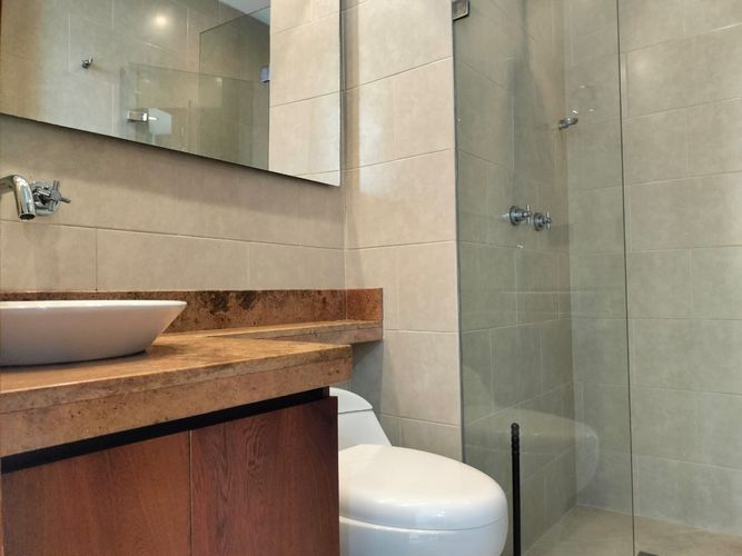 Apartamento de 2 alcobas en arriendo en El Poblado, Medellín, 95 m² · foto 14 de 15