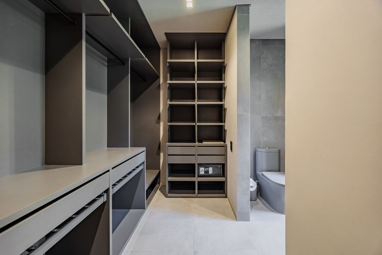 Apartamento de 2 alcobas en venta en El Poblado, Medellín, 185 m² · foto 8 de 24