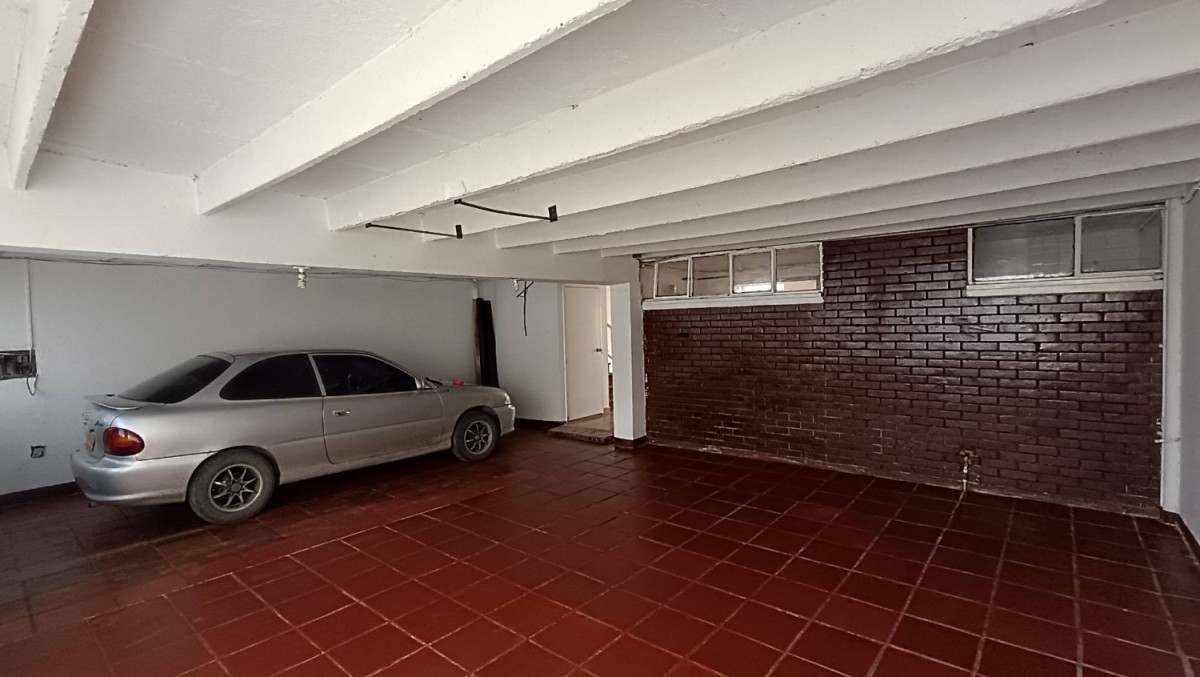 Casa en venta en Marsella, Bogotá · foto 2 de 24