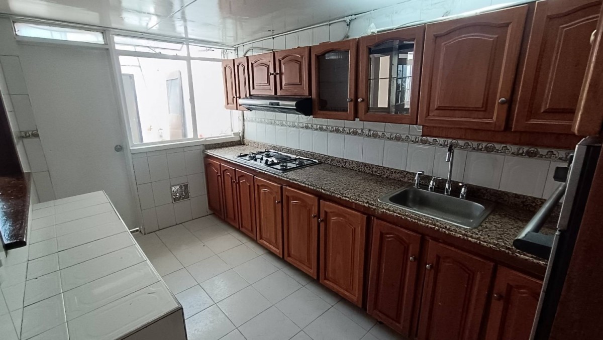 Casa en venta en Marsella, Bogotá · foto 11 de 24