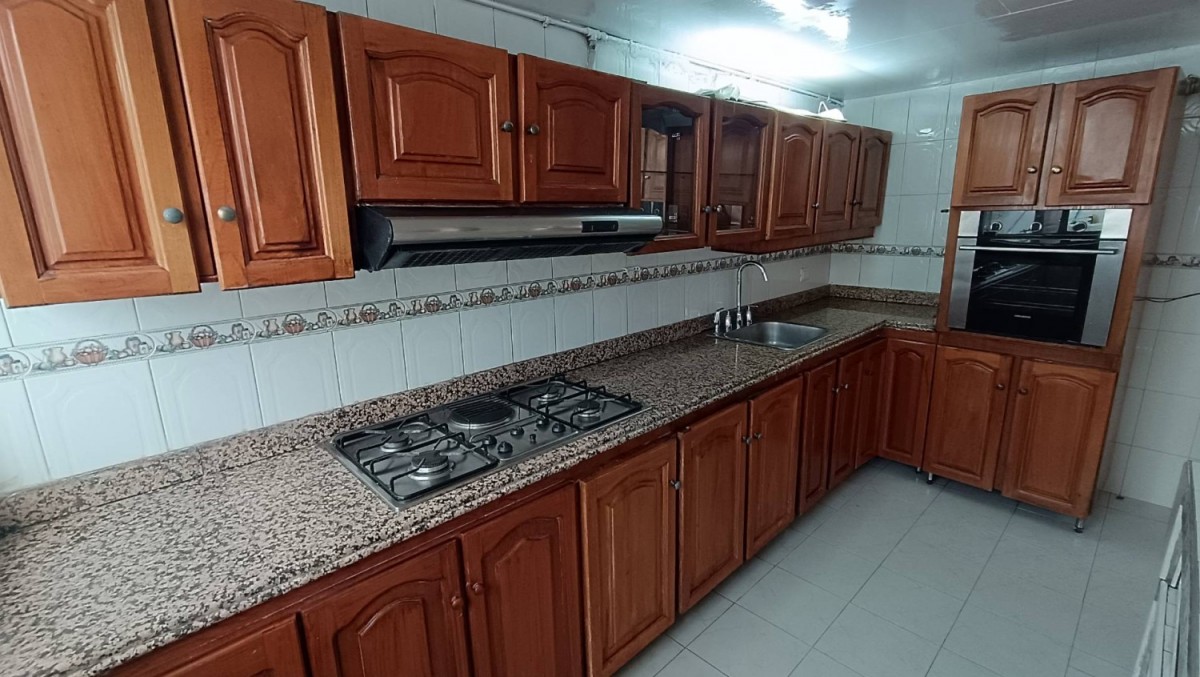 Casa en venta en Marsella, Bogotá · foto 12 de 24