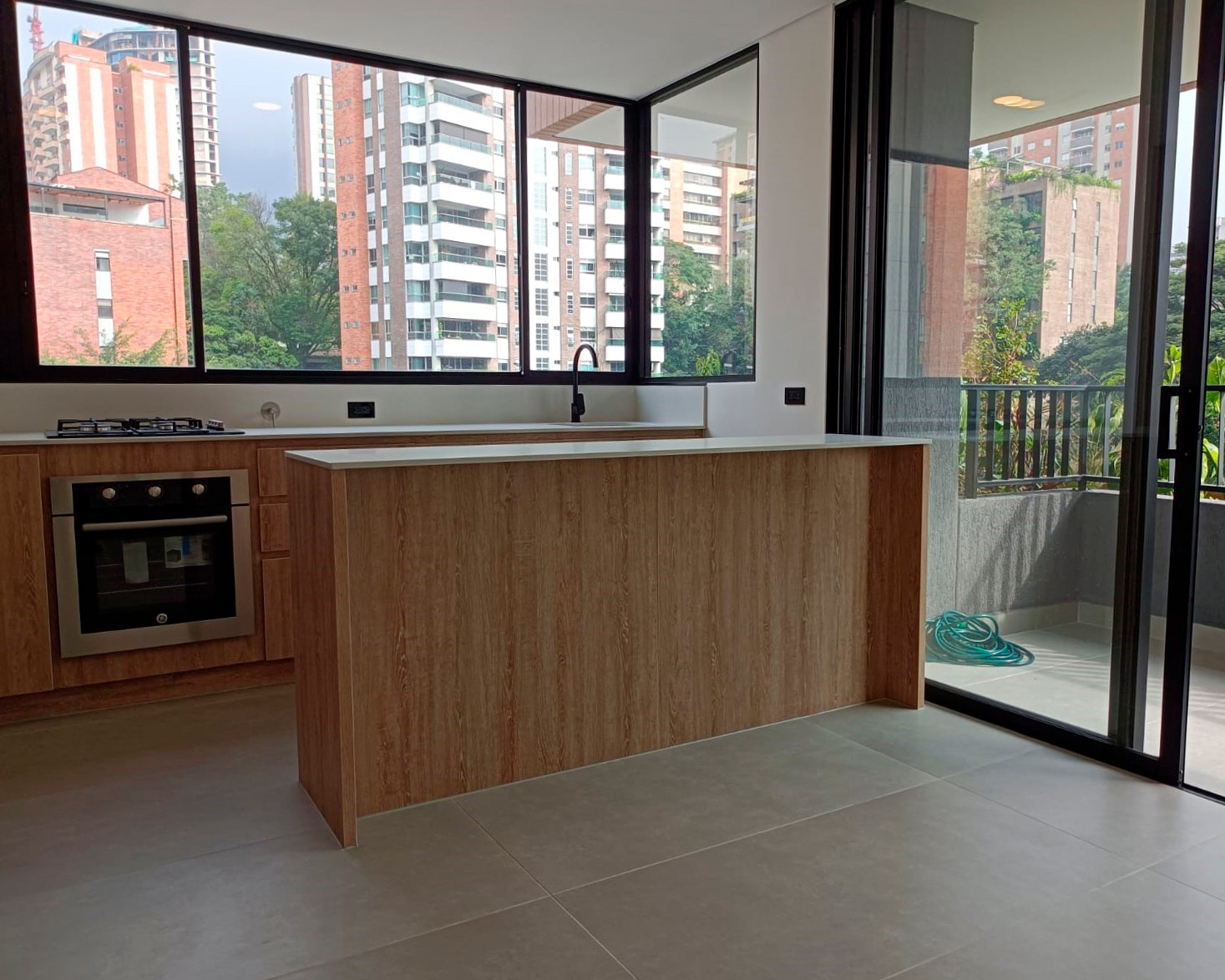 Apartamento en arriendo en El Poblado, Medellín · foto 5 de 12