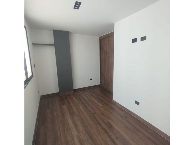 Apartamento de 3 alcobas en venta en Las Acacias, Medellín, 135 m² · foto 18 de 24