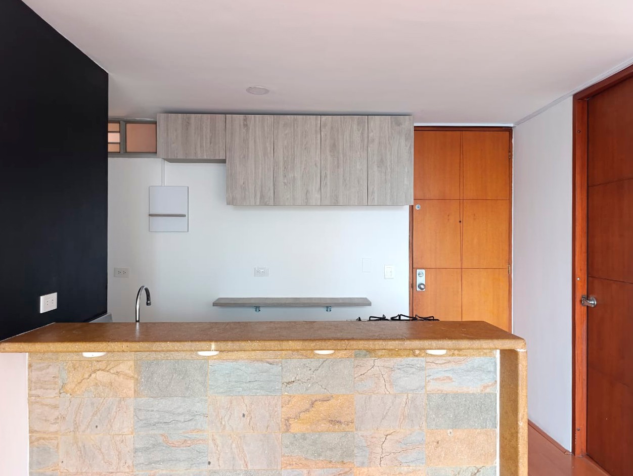 Apartamento en arriendo en El Poblado, Medellín · foto 10 de 16