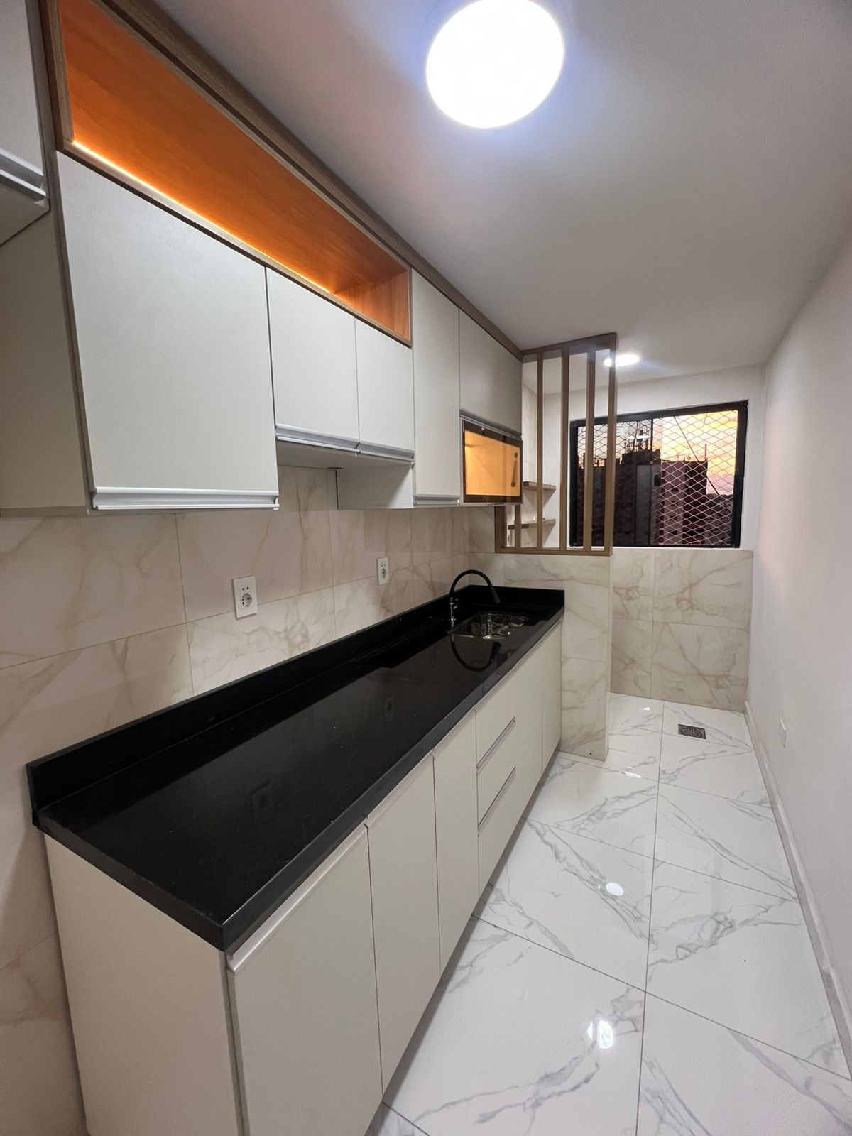 Departamento en Microcentro de CDE Edificio La Maison (7° piso) - ¡Inversión Estratégica! — foto 2