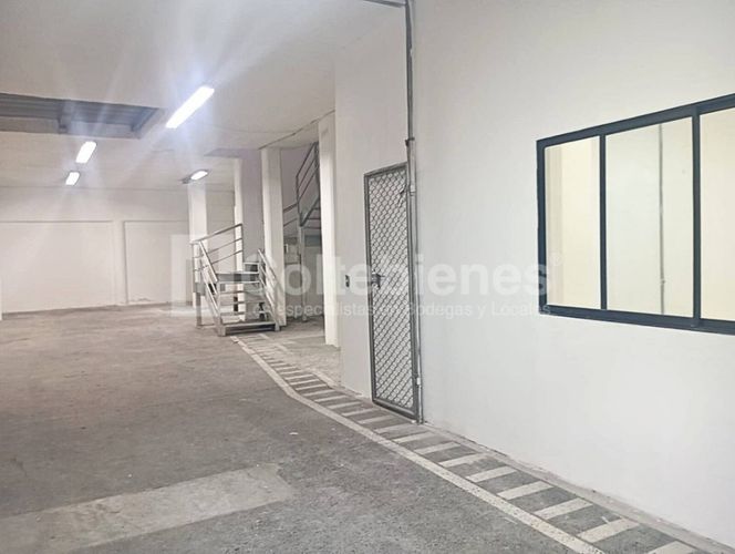 Bodega en arriendo en Colombia, Medellín, 312 m² · foto 2 de 18