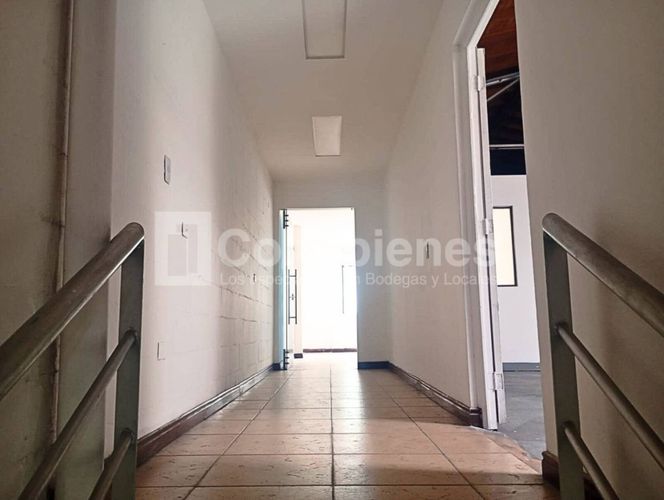 Bodega en arriendo en Colombia, Medellín, 312 m² · foto 7 de 18