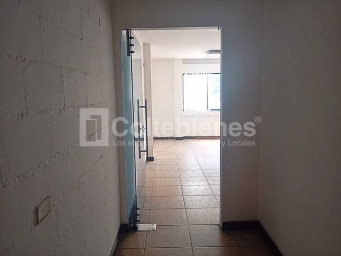 Bodega en arriendo en Colombia, Medellín, 312 m² · foto 8 de 18