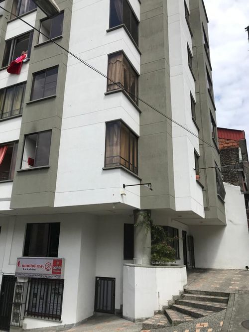 Edificio en venta en Centro, Pereira, 1000 m² · foto 2 de 4