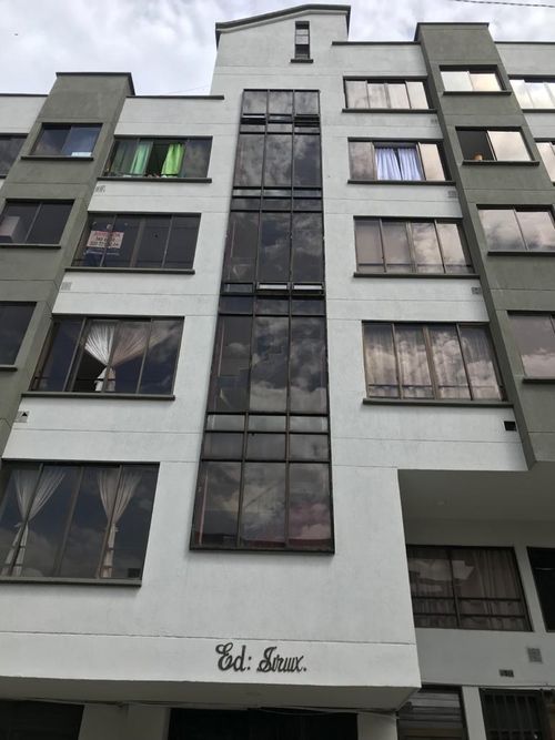 Edificio en venta en Centro, Pereira, 1000 m² · foto 3 de 4