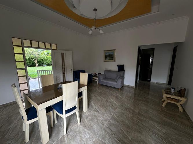 Casa de 10 alcobas en venta en El Guayabo, Armenia, 400 m² · foto 7 de 24