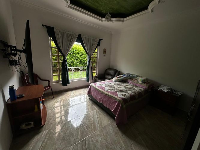 Casa de 10 alcobas en venta en El Guayabo, Armenia, 400 m² · foto 17 de 24
