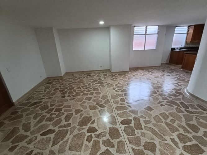 Apartamento de 3 alcobas en arriendo en La Castellana, Medellín, 113 m² · foto 5 de 20