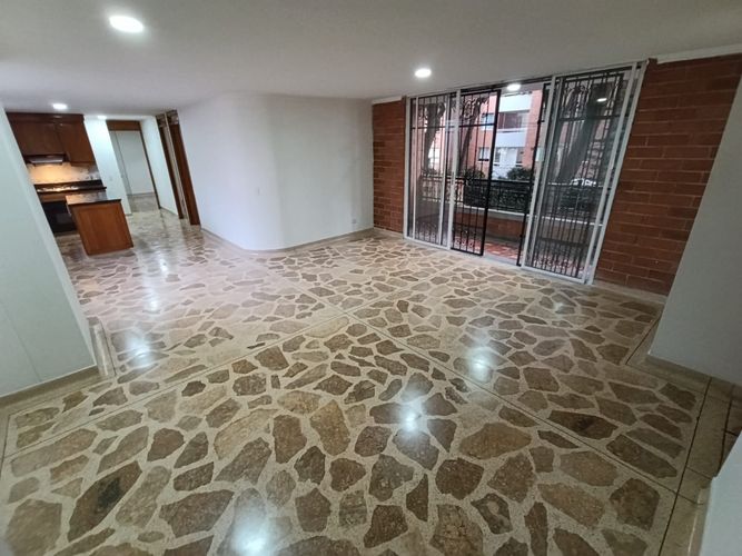 Apartamento de 3 alcobas en arriendo en La Castellana, Medellín, 113 m² · foto 8 de 20