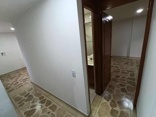Apartamento de 3 alcobas en arriendo en La Castellana, Medellín, 113 m² · foto 13 de 20