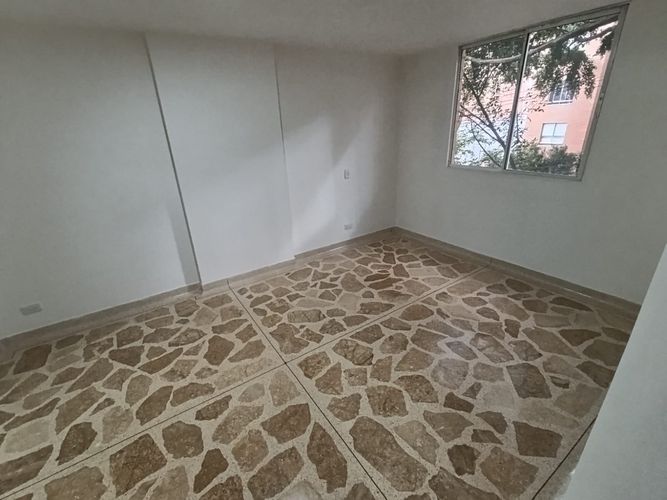 Apartamento de 3 alcobas en arriendo en La Castellana, Medellín, 113 m² · foto 16 de 20