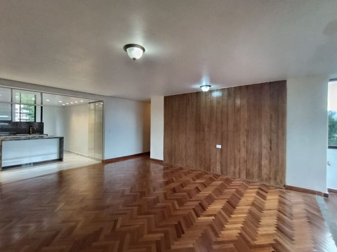 Apartamento de 2 alcobas en arriendo en El Poblado, Medellín, 102 m² · foto 8 de 20
