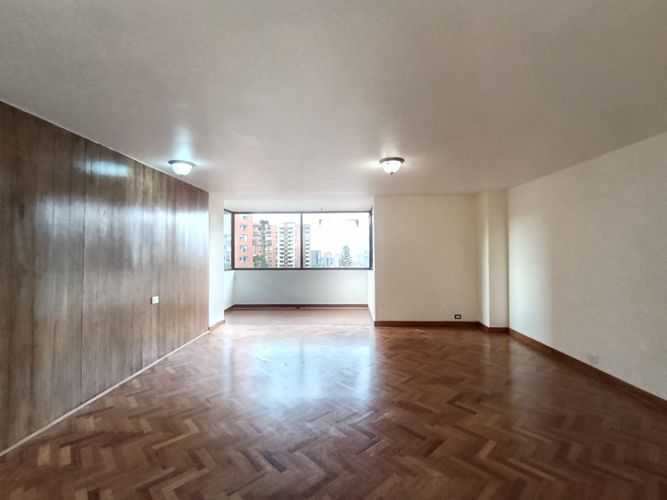 Apartamento de 2 alcobas en arriendo en El Poblado, Medellín, 102 m² · foto 10 de 20