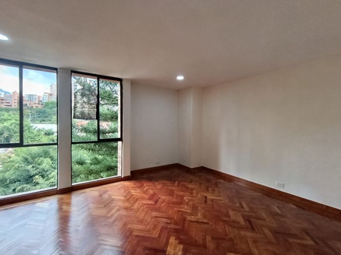 Apartamento de 2 alcobas en arriendo en El Poblado, Medellín, 102 m² · foto 18 de 20