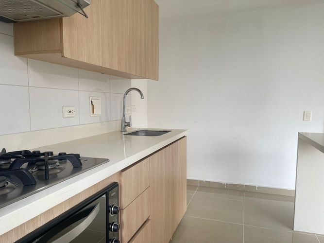 Apartamento de 3 alcobas en arriendo en Monteazul, Sabaneta, 80 m² · foto 4 de 19