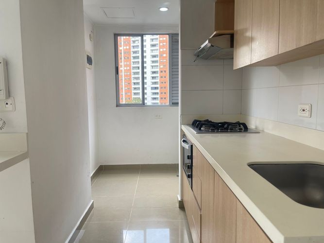 Apartamento de 3 alcobas en arriendo en Monteazul, Sabaneta, 80 m² · foto 3 de 19