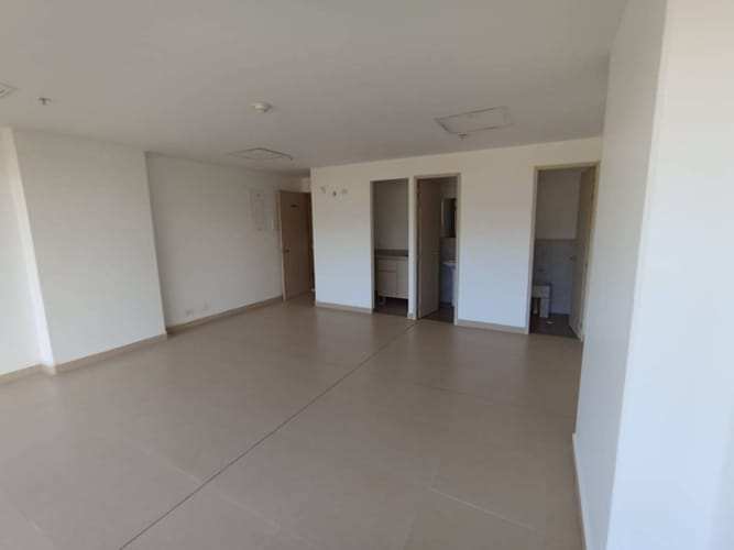 Oficina en arriendo en Cabañas, Bello, 42 m² · foto 4 de 5