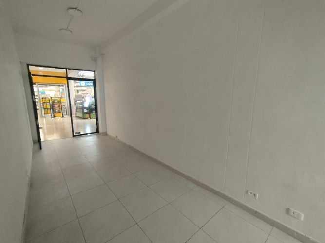Local en arriendo en Centro, Bello, 22 m² · foto 3 de 11