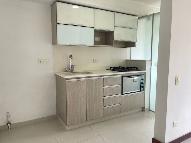 Apartamento de 2 alcobas en arriendo en Playas De Doña Maria, Sabaneta, 60 m² · foto 3 de 19