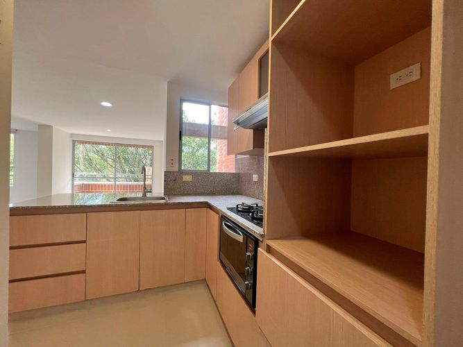 Apartamento en venta en Escobero, Envigado · foto 5 de 16