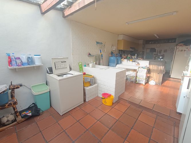 Casa en venta en Santa Barbara Central, Bogotá · foto 9 de 11