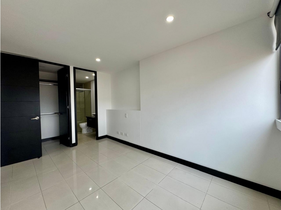 Apartaestudio for sale in Milla de Oro, Medellín 2