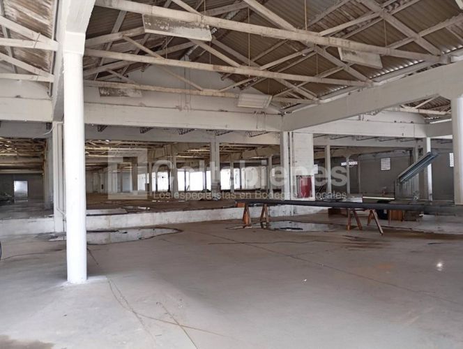 Bodega en arriendo en Suramérica, Itagüí · foto 3 de 8