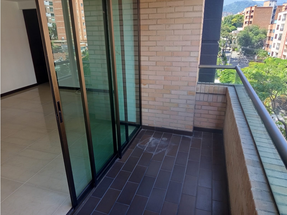 Apartamento en venta en Laureles, Medellín 3