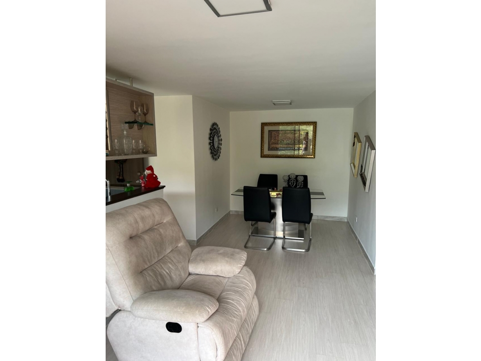 Apartamento en venta en La Cuenca, Medellín 3