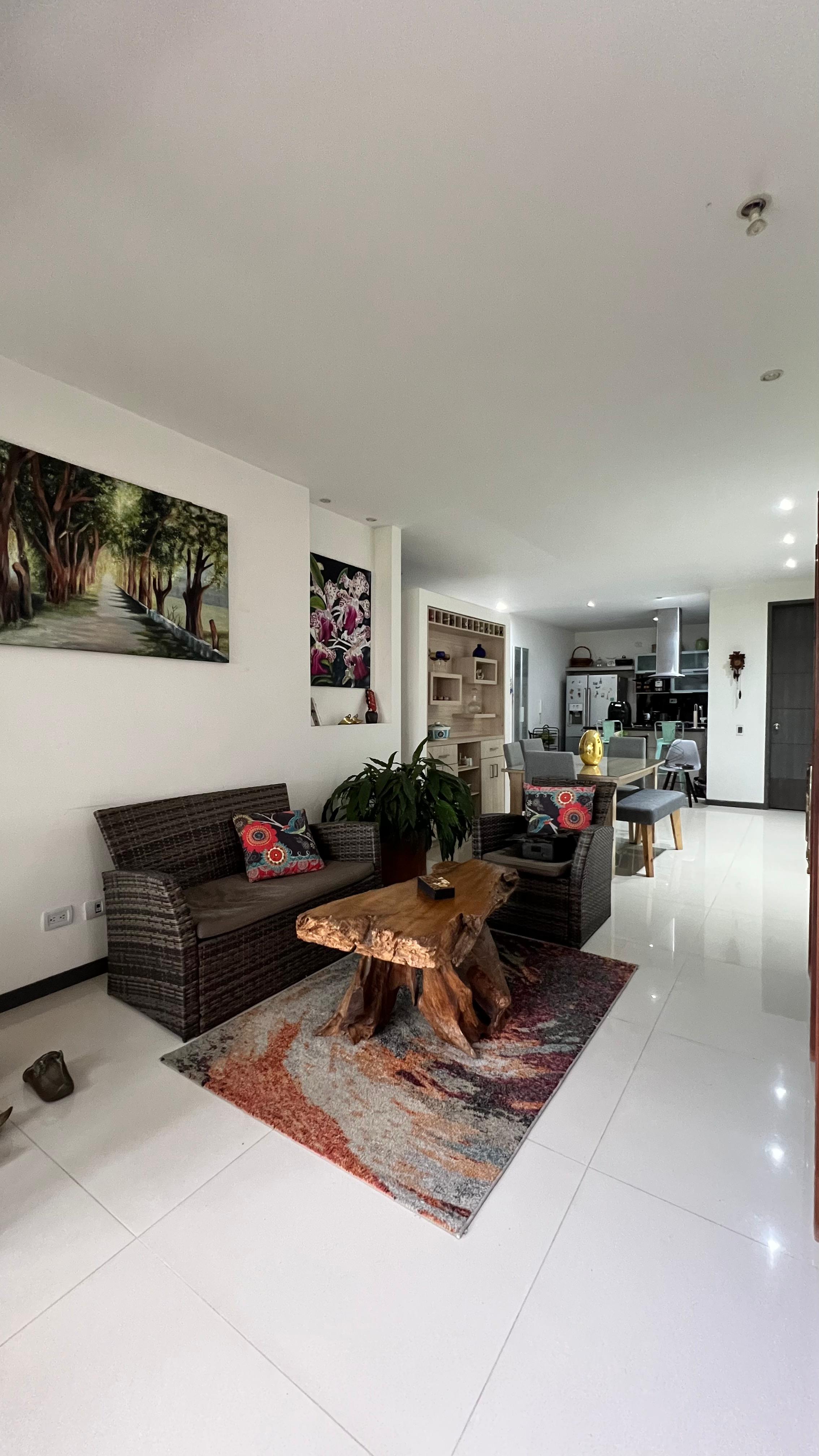 Apartamento en venta en Santa Isabel, Cali · foto 2 de 19