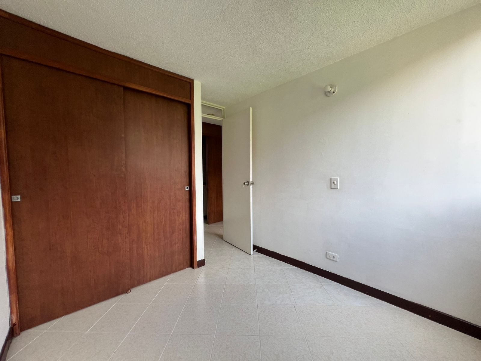 Apartamento en venta en Cumbres, Envigado · foto 11 de 15